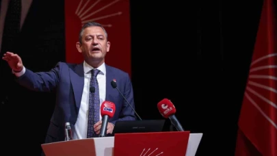 CHP Genel Başkanı Özel: "Erdoğan ile yüz yüze görüşeceğim, kutuplaşmayı kırmak için adım atacağımıza inanıyorum"
