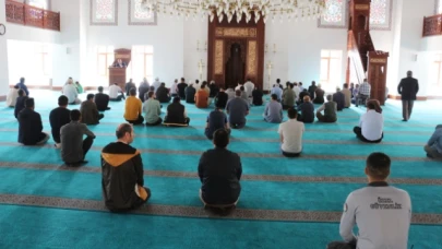Doç. Dr. Ümit Toru Akademik Vaaz Verdi