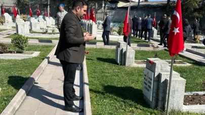 İnce: Toprağın bağrında kefensiz yatan şehitlerimizi unutmayacağız
