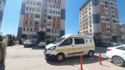 Kendini asarak yaşamına son verdi