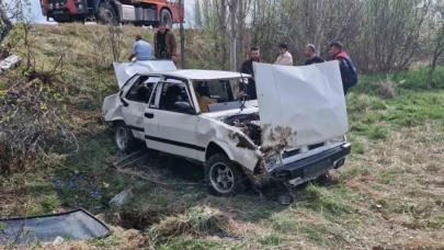 Kontrolden çıkan otomobil tarlaya uçtu: 4 yaralı