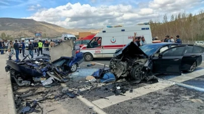 Malatya’da otomobiller çarpıştı: 2’si ağır 8 yaralı