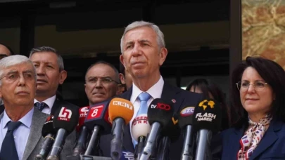 Mansur Yavaş mazbatasını aldı