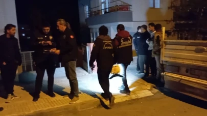 Merdivenlerden düşen adam hayatını kaybetti