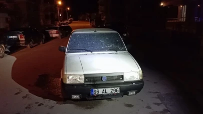 Otomobili kurşun yağmuruna tuttular: 1 yaralı
