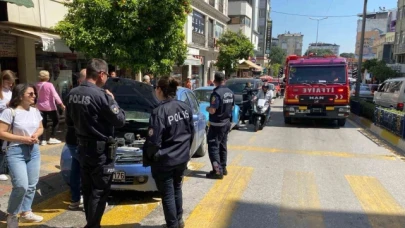 Otomobilin elektrik aksamından çıkan yangın panikletti