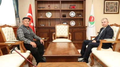 Vali Doruk, Şehit Babasını Makamında Ağırladı