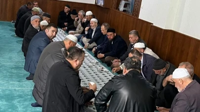 Akşemsettin Camii'nde Sabah Namazı Buluşması