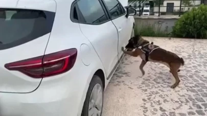 Aracın marşpiyeline zulalanmış uyuşturucu ele geçirildi: 4 tutuklama