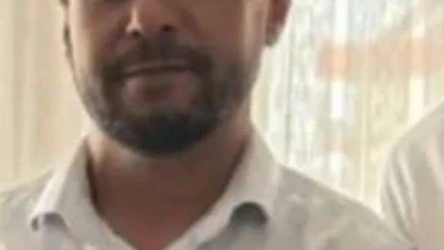 Arızalanan motosikleti yol kenarına çeken baba oğula kamyonet çarptı: 1 ölü, 1 yaralı