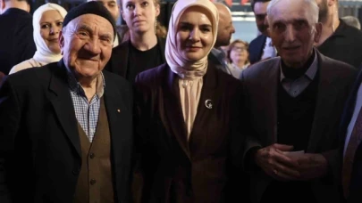 Bakan Göktaş, Belçika'da "Kuşaktan Kuşağa Belçika'daki Türk Diasporasının 60. Yıl Programı"na katıldı