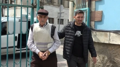 Berber ve müşterisini öldüren zanlı adliyede
