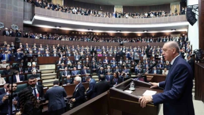 Cumhurbaşkanı Erdoğan: "İnşallah Türkiye'yi darbe mahsulü anayasadan kurtarıp hem darbelerle hesaplaşmamızı hitama erdirecek hem de demokrasi kahramanlarının ruhlarını şad edeceğiz."