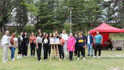 Fotoğrafçılık Kulübü Öğrencileri Sergi Açtı