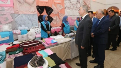 Hayır Çarşısı Dualarla Açıldı