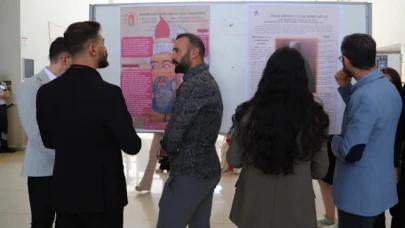 İstanbul'un Fethi'nin 571. Yıl Dönümü Anısına Poster Sunumu Gerçekleştirildi