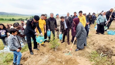 Jandarmadan Fidan Dikim Etkinliği