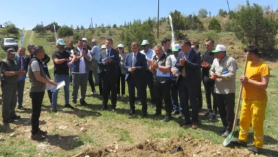 Merzifon’da 3 Bin Adet Kuşburnu Fidanı Dikildi