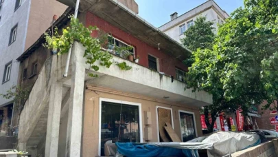 Miras cinayeti: Annesi ve kardeşini öldürdü