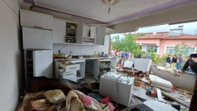 Mutfak tüpü bomba gibi patladı