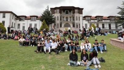 Öğrencilerin Bilim Şenliği Büyük İlgi Gördü
