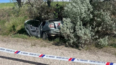 Otomobil şarampole devrildi: 1 ölü, 1 yaralı