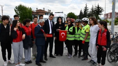 Türk Bayrağı Gümüşhacıköy'e Getirildi