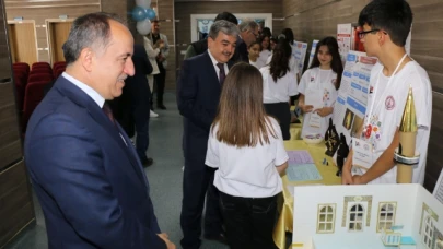 Türkmen, TÜBİTAK Bilim Fuarı Açılışına Katıldı
