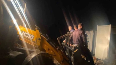 Yağışla birlikte mahsur kalan 70 vatandaşı ekipler kurtardı