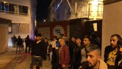 Yangın mahalleliyi sokağa döktü