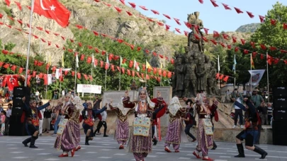 Amasya’da Festivalin Resmi Açılış Töreni Gerçekleştirildi
