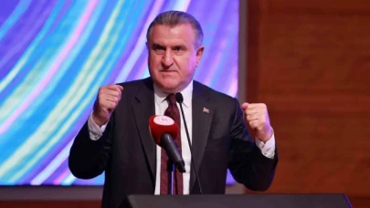 Bakan Bak: "Sporda başarı için yapay zekayı kullanacağız"