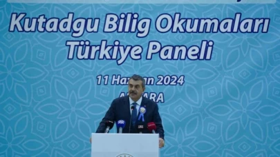 Bakan Tekin, 'Oku-Yorum, Yazı-Yorum Projesi Kutadgu Bilig Okumaları Türkiye Paneli'ne katıldı