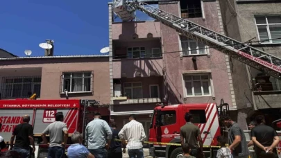 Binanın çatısında tadilat esnasında yangın çıktı