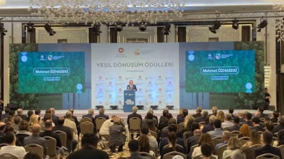 Çevre, Şehircilik ve İklim Değişikliği Bakanı Mehmet Özhaseki, Yeşil Dönüşüm Ödül Töreni'nde konuştu