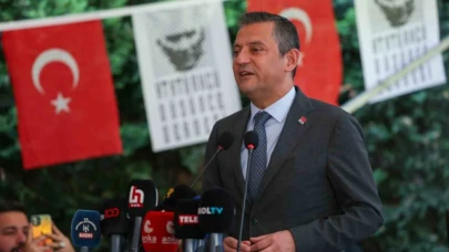 CHP lideri Özel: "Türkiye'yi yönetme vakti dedirtecek ve ellerindeki anahtar önümüzdeki dönem CHP iktidarının anahtarıdır"