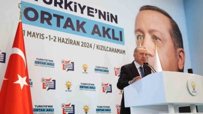 Cumhurbaşkanı Erdoğan: "Biz yeni anayasa konusunda samimiyiz, uzlaşıya açığız, bu meselenin bir siyasi bilek güreşine çevrilmesini de doğru bulmuyoruz"