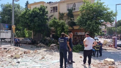 Dönercide patlayan tüp yıkıma neden oldu