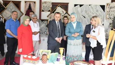 Doruk ve Sevindi Sergi Açılışına Katıldı