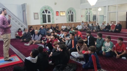 Gençler, Tepebaşı Camii'de Buluştu