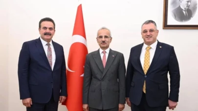 İpek ve Çilez’den Bakan Uraloğlu’na Ziyaret