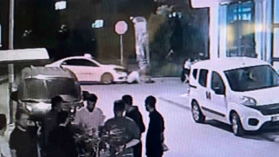 Kayan taksisini durdurmaya çalışan sürücü altında kaldı