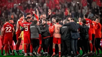 Kuzucu, A Milli Futbol Takımı'na Başarılar Diledi
