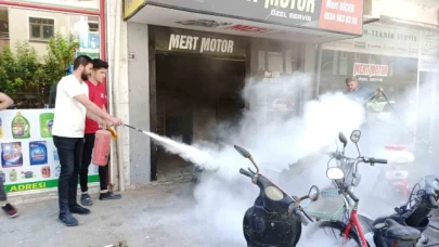 Motosiklet tamirhanesinde yangın paniği