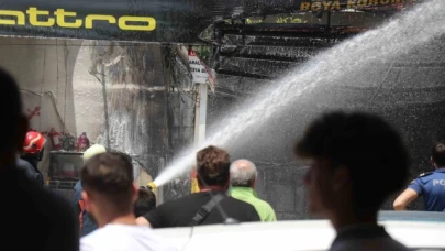 Oto yıkamacıda korkutan yangın: Mahalleli sokağa döküldü