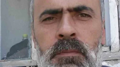Traktöre çarpan araç sürücüsü hayatını kaybetti