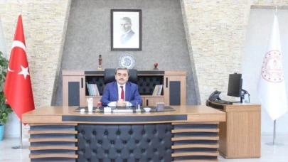 Türkmen; "Eğitim ailesi olarak iyi tatiller diliyoruz"