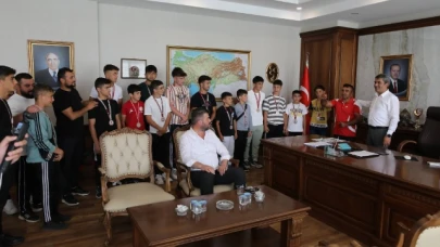 Uzun'a Güreşçilerden Ziyaret