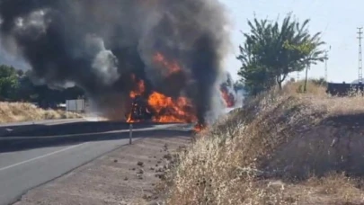 Akaryakıt yüklü tanker alev alev yandı