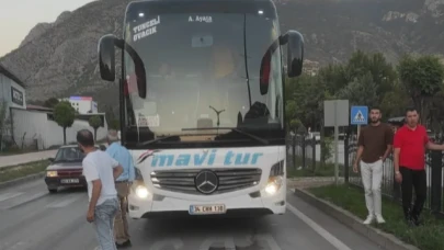 Amasya'da yolcu otobüsünün çarptığı yaya hayatını kaybetti